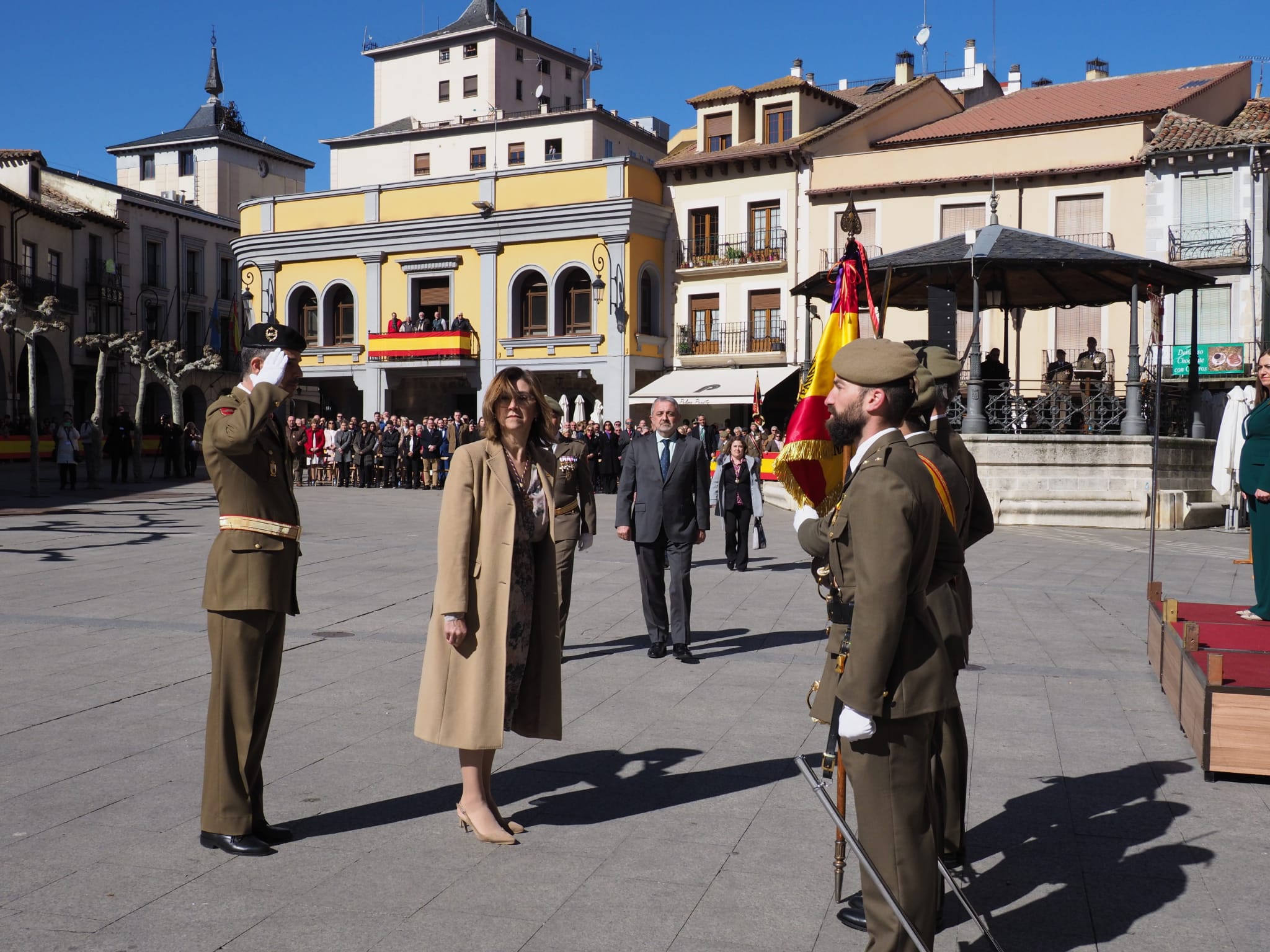 Jura de bandera para personal civil en Aranda