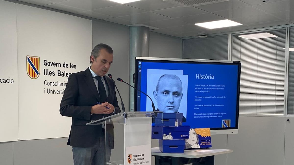 Vera, a las familias del IES CTEIB: "Hay una información reservada abierta, cuando se cierre atenderemos las medidas que proponga el instructor"