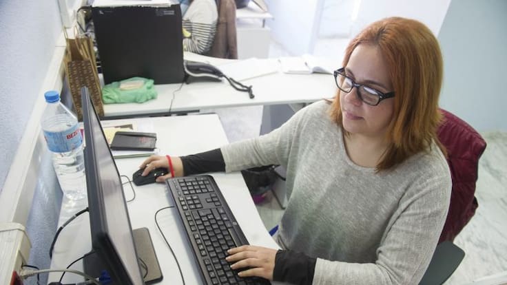 Firma Eva Reyes, "La Universidad, bajo sospecha"