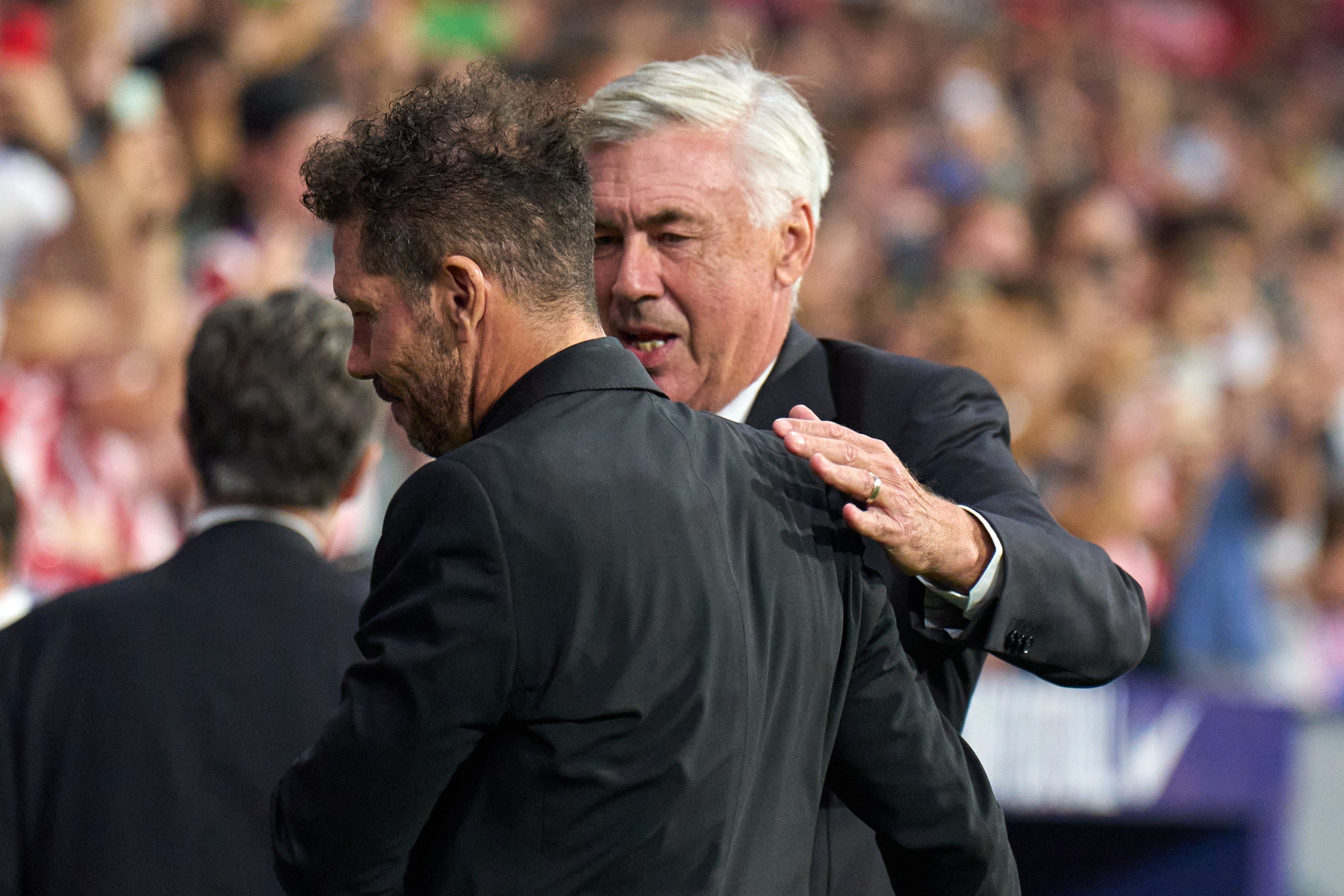 Carlo Ancelotti y Diego Pablo Simeone, en el último derbi. (Photo by Angel Martinez/Getty Images)