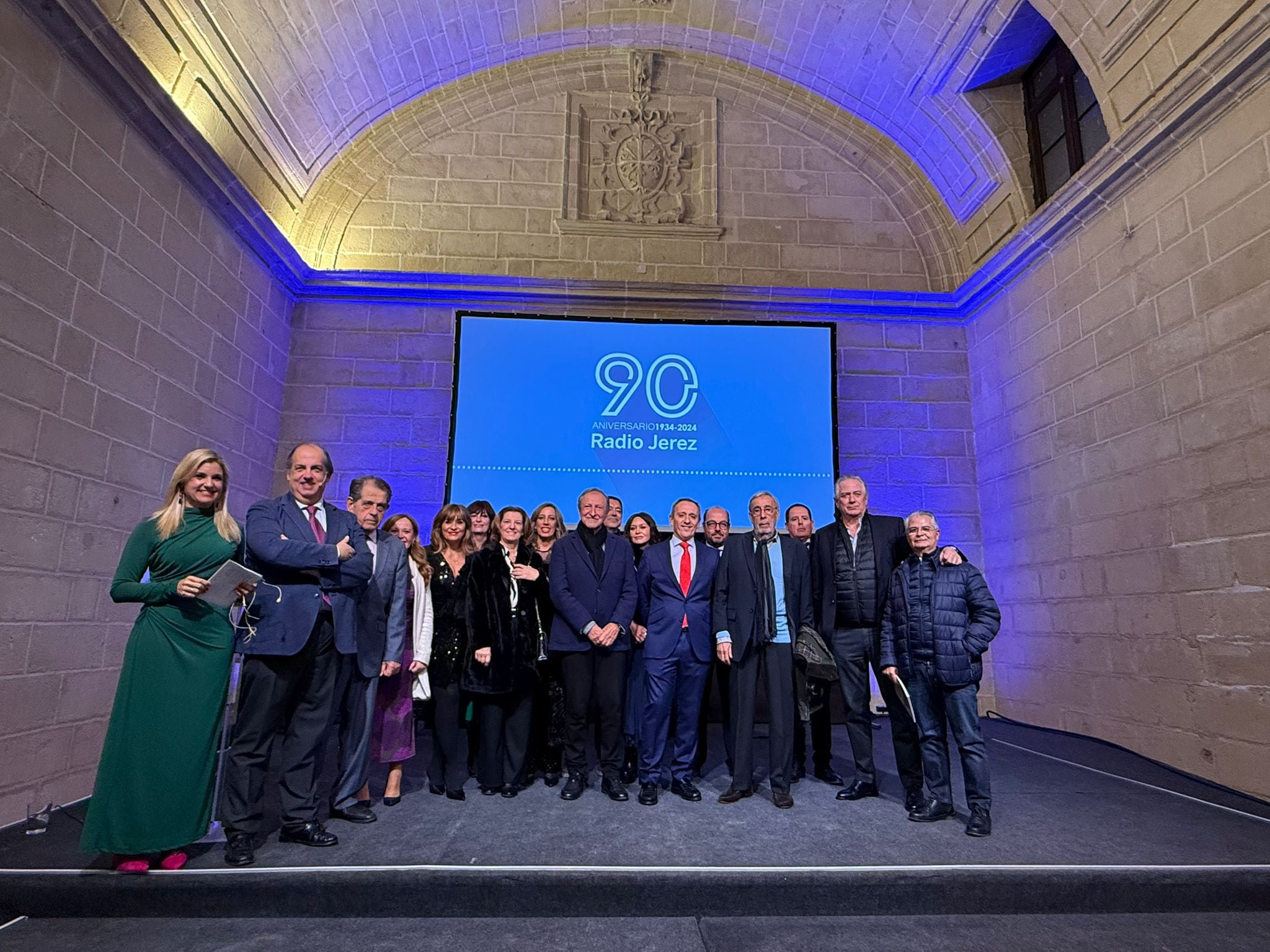 Trabajadores y colaboradores de Radio Jerez durante la gala del 90 aniversario