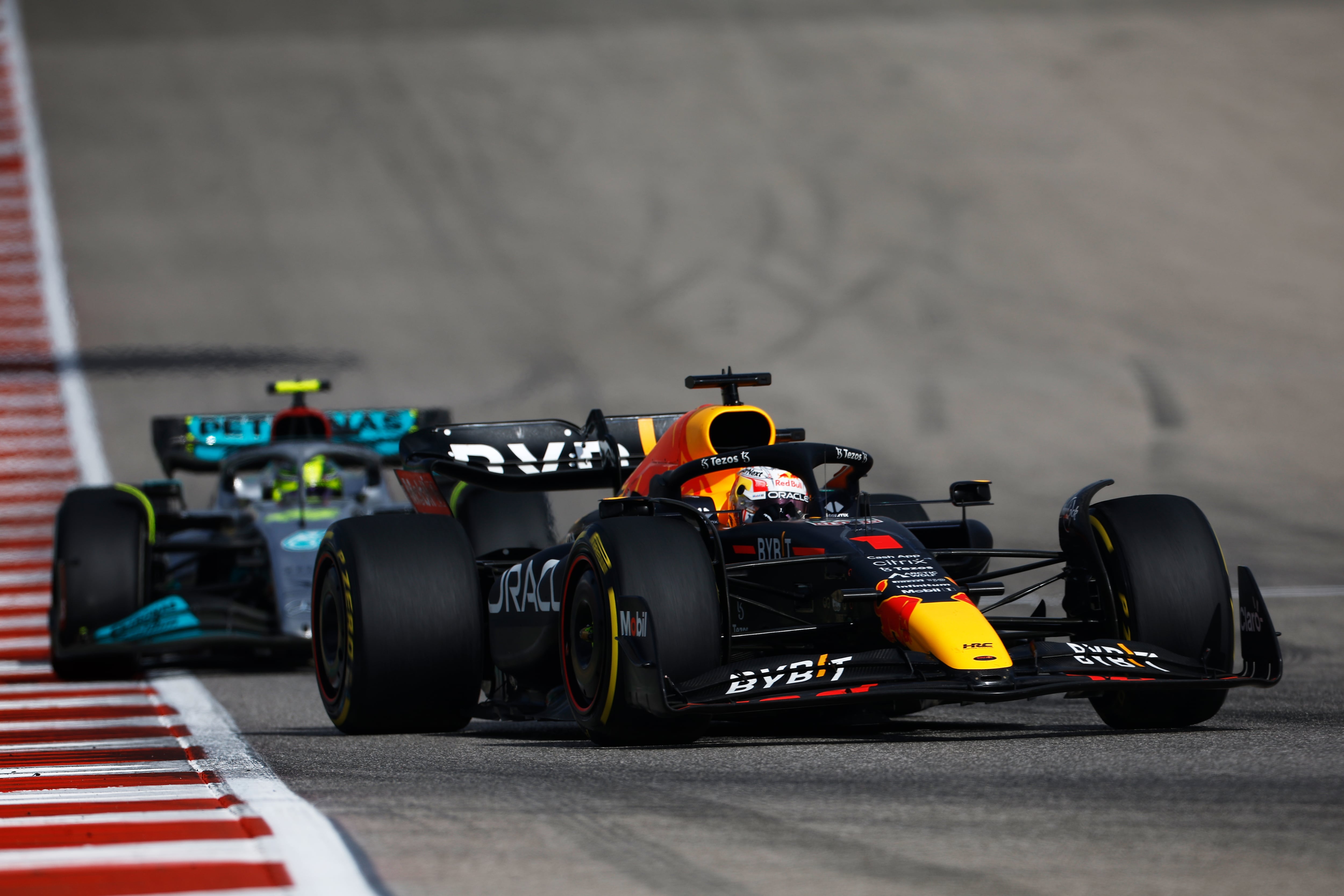 Max Verstappen vence en el GP de los EEUU por delante de Hamilton