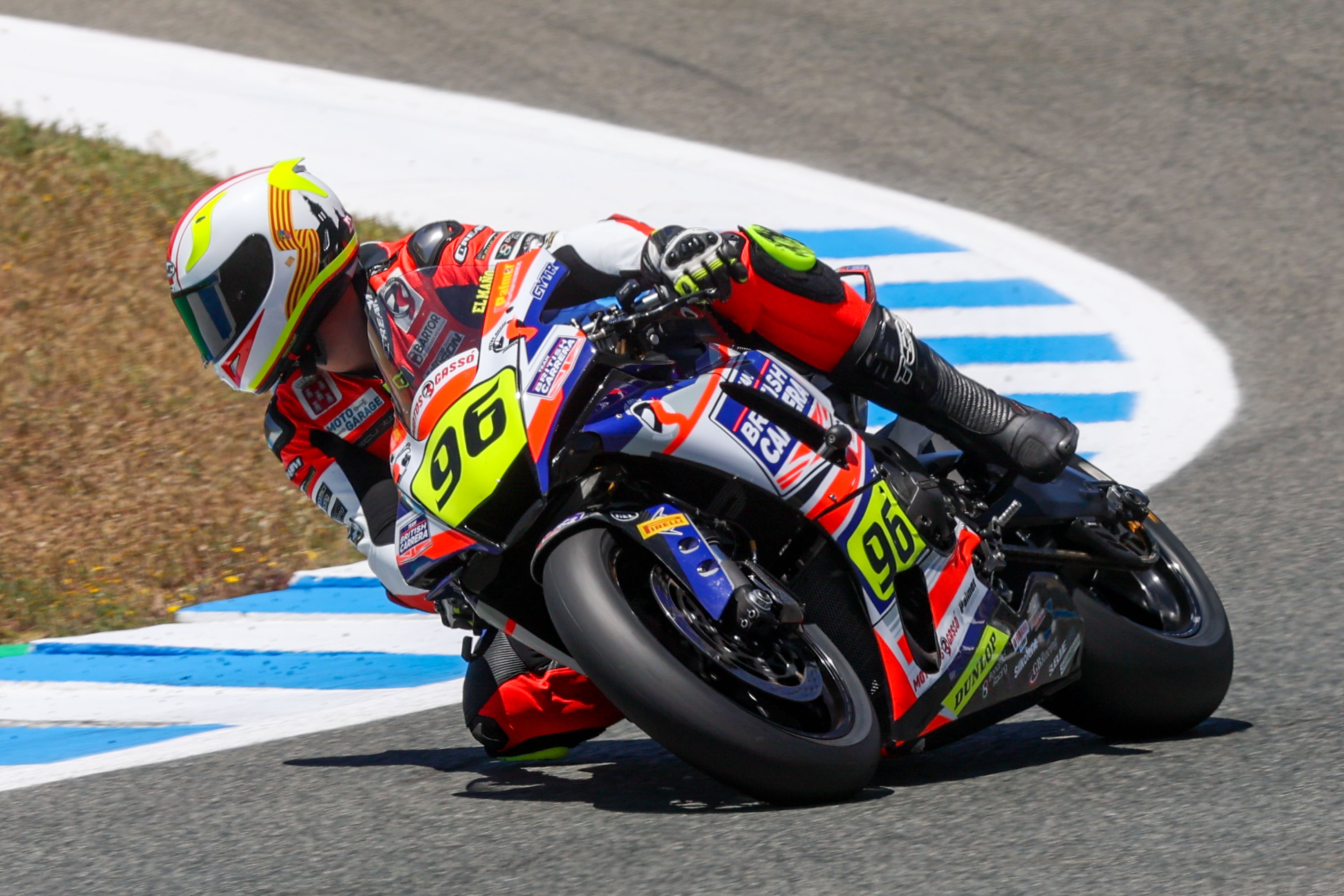 Paco Morales en Jerez durante una carrera de Superbike