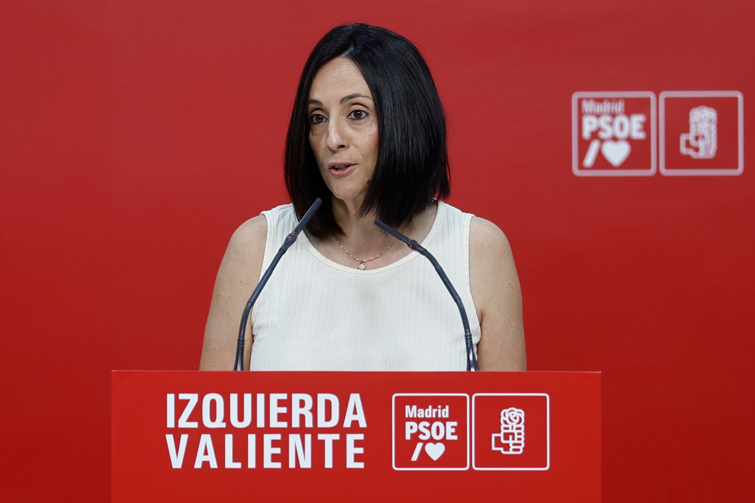 La secretaria de Organización y Acción Electoral del PSOE, Rebeca Torró, hace una declaración durante la inauguración de la nueva sede del PSOE de Madrid, este sábado.