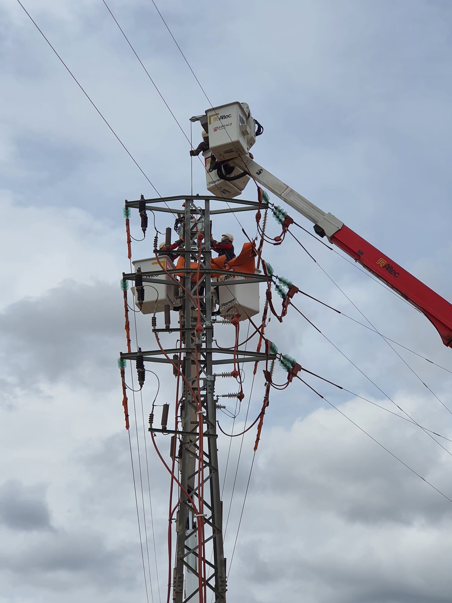Endesa invertirá más de dos millones de euros en actuaciones para la electrificación, digitalización y automatización de las redes de distribución en la provincia de Jaén