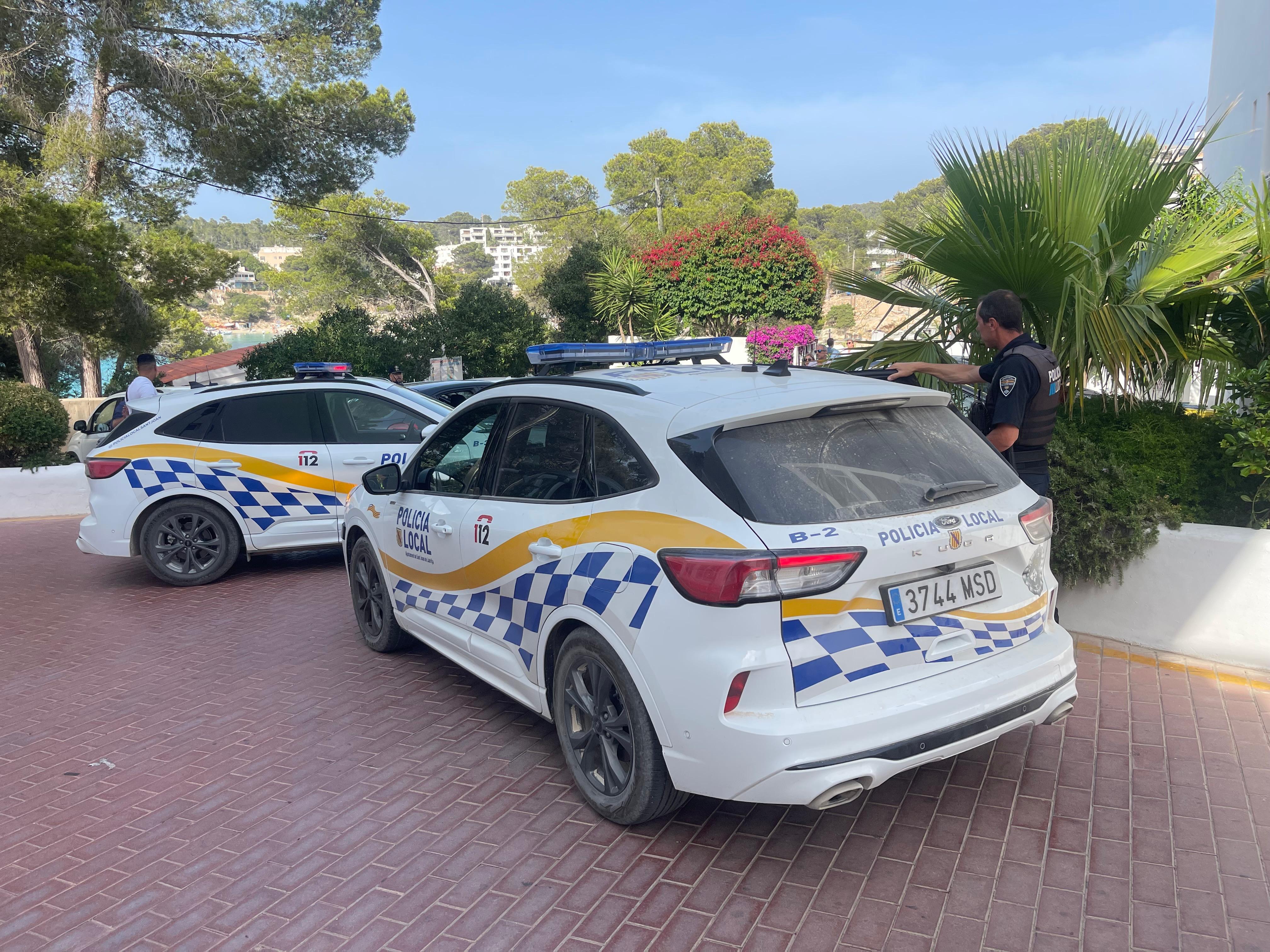 Vehículos de la Policía Local de Sant Joan