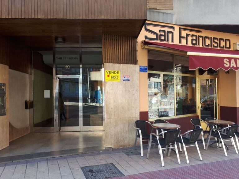 Portal del domicilio donde presuntamente ocurrieron los hechos  denunciados