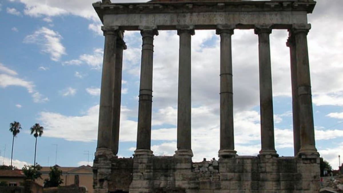 Saturno en la Puerta del Sol