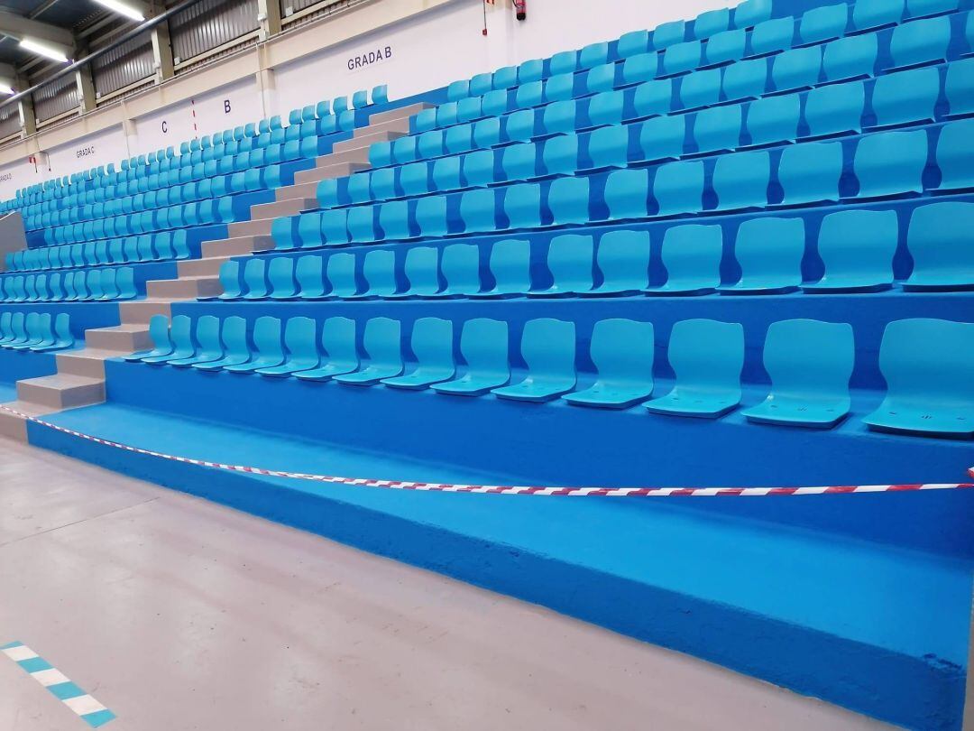 Gradas del pabellón municipal de Titerroy, en Arrecife.