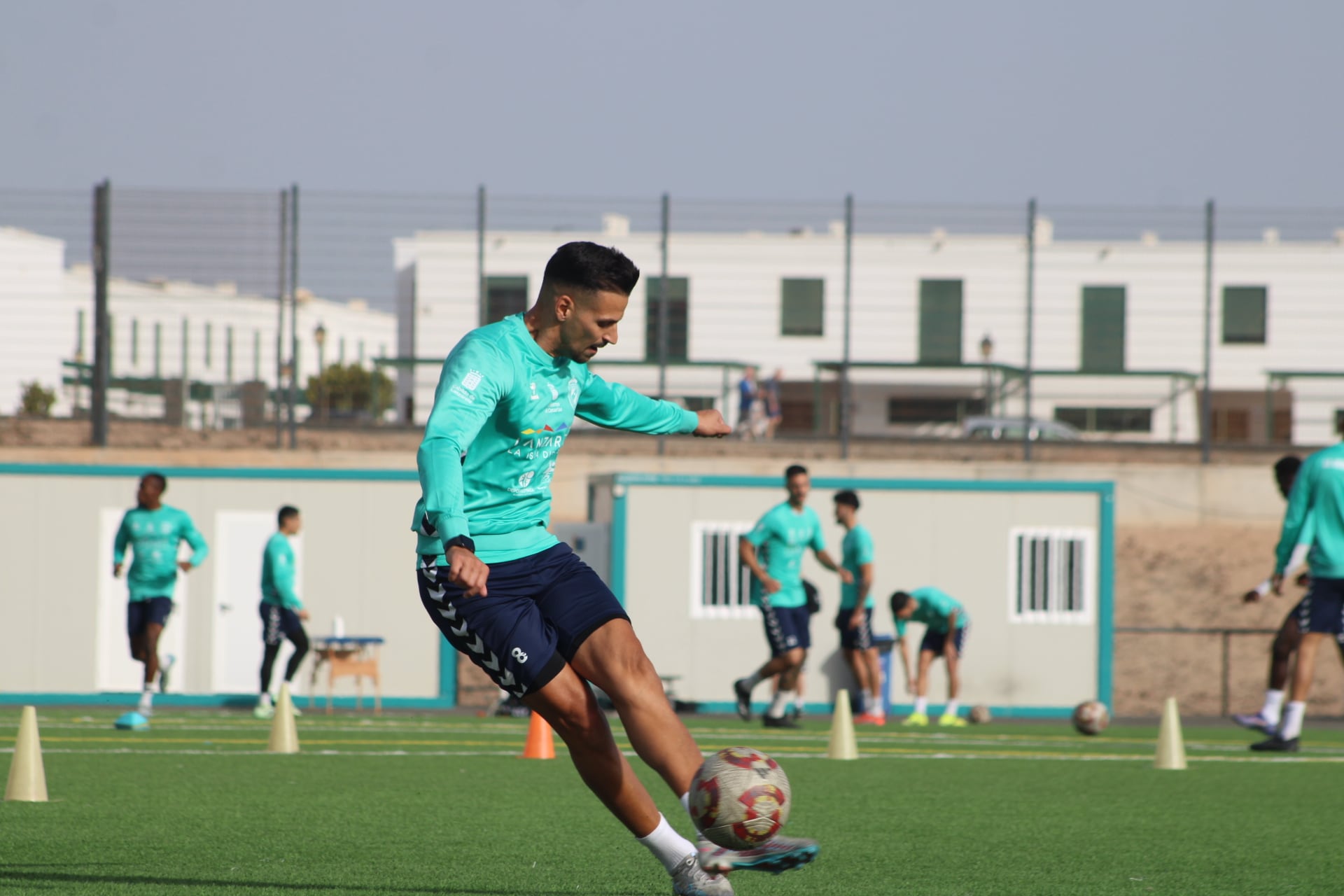 Enrique Castaño entrenando con el Unión Sur Yaiza.