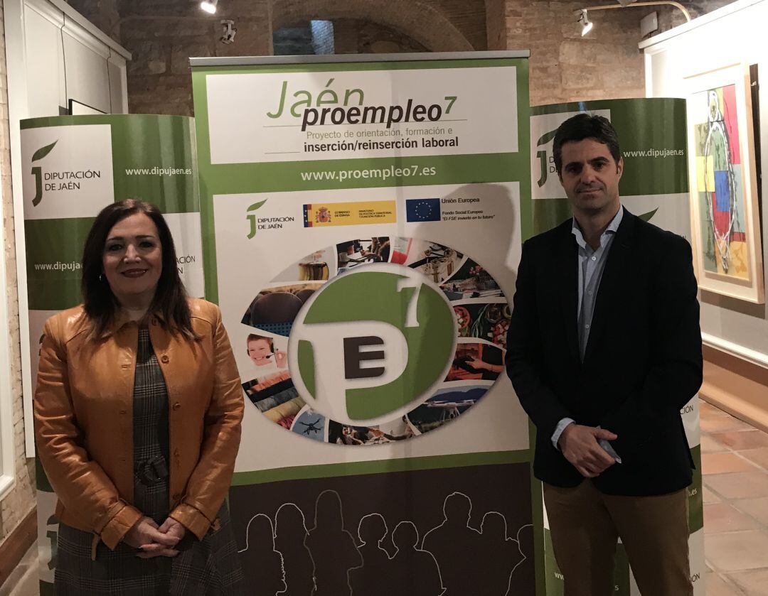 La subdelegada del Gobierno, Catalina Madueño y el diputado de Empleo, Luis Miguel Carmona, presentan el proyecto Jaén Proempleo 7.