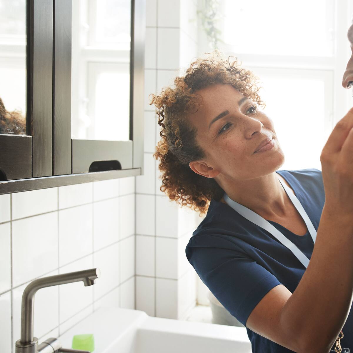 Destinan 2,5 millones para Ayuda a Domicilio en Fuenlabrada a 1.600 personas vulnerables