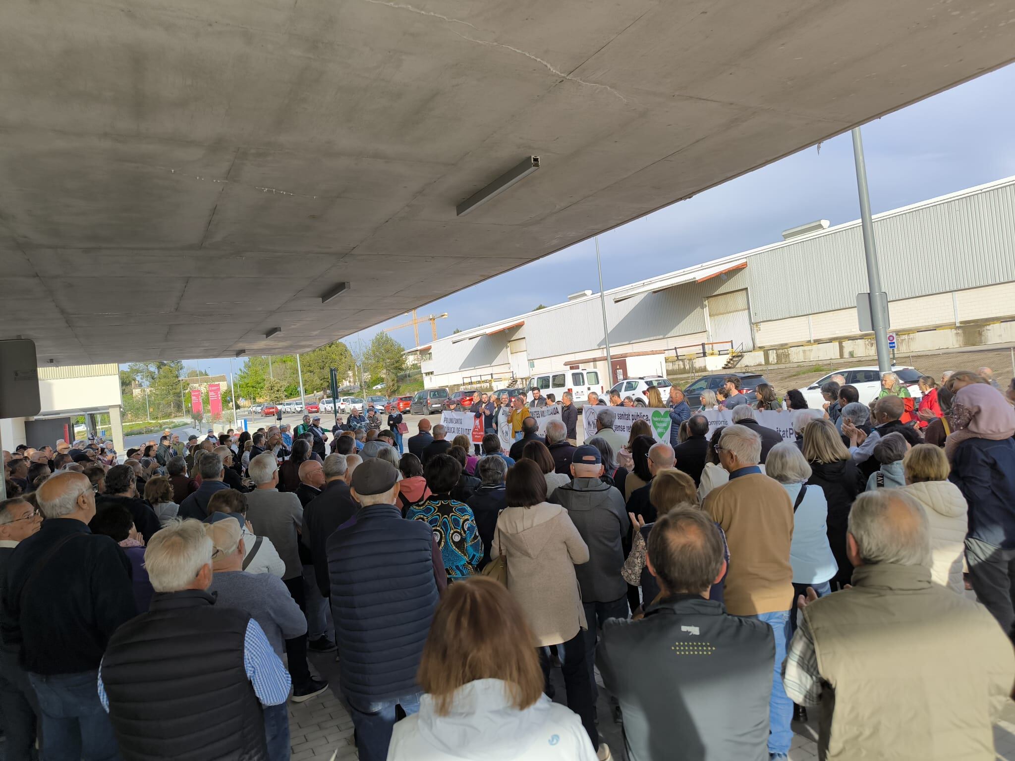 Instantánea de la concentración celebrada este martes en Ontinyent