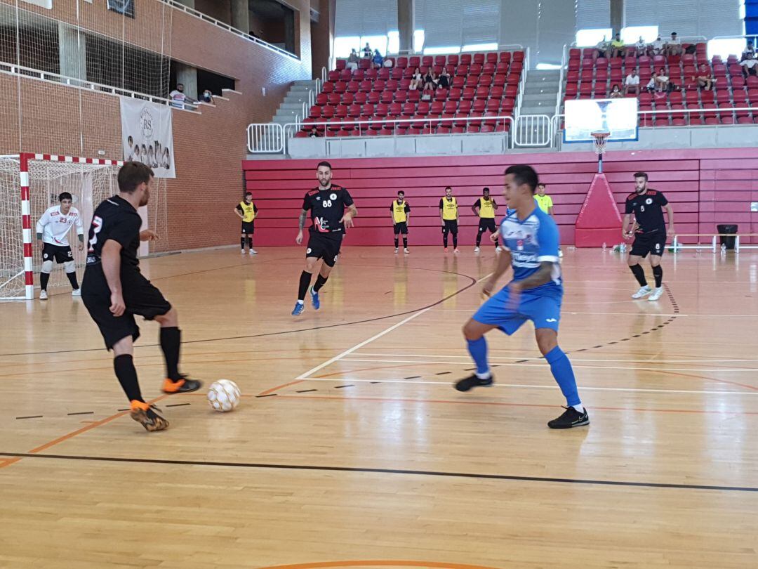 El Nueva Elda sigue poniendo su maquinaria a punto de cara al inicio liguero