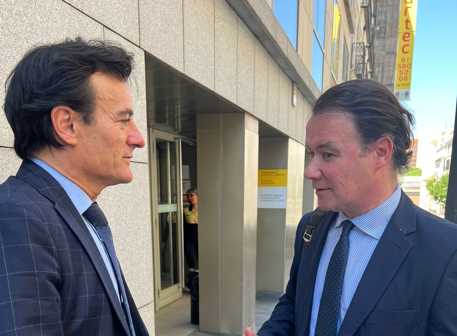 El alcalde de Jaén, Agustín González y el primer teniente de alcalde, Manuel Carlos Vallejo.