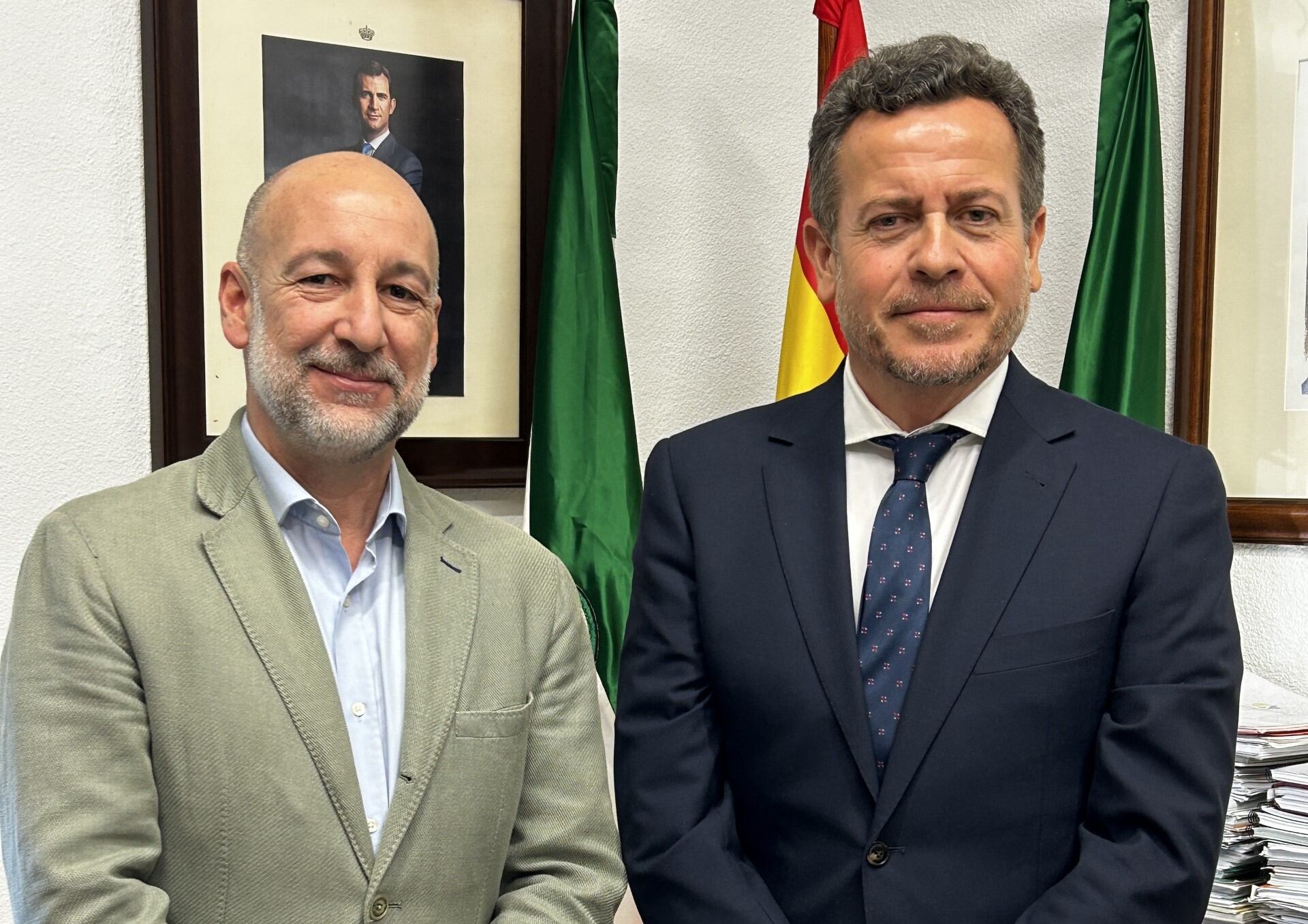 José Luis Muñoz, codirector de LABME Innovación Social y Carlos León, presidente del Colegio Oficial de Ingenieros Técnicos Agrícolas de Andalucía Occidental