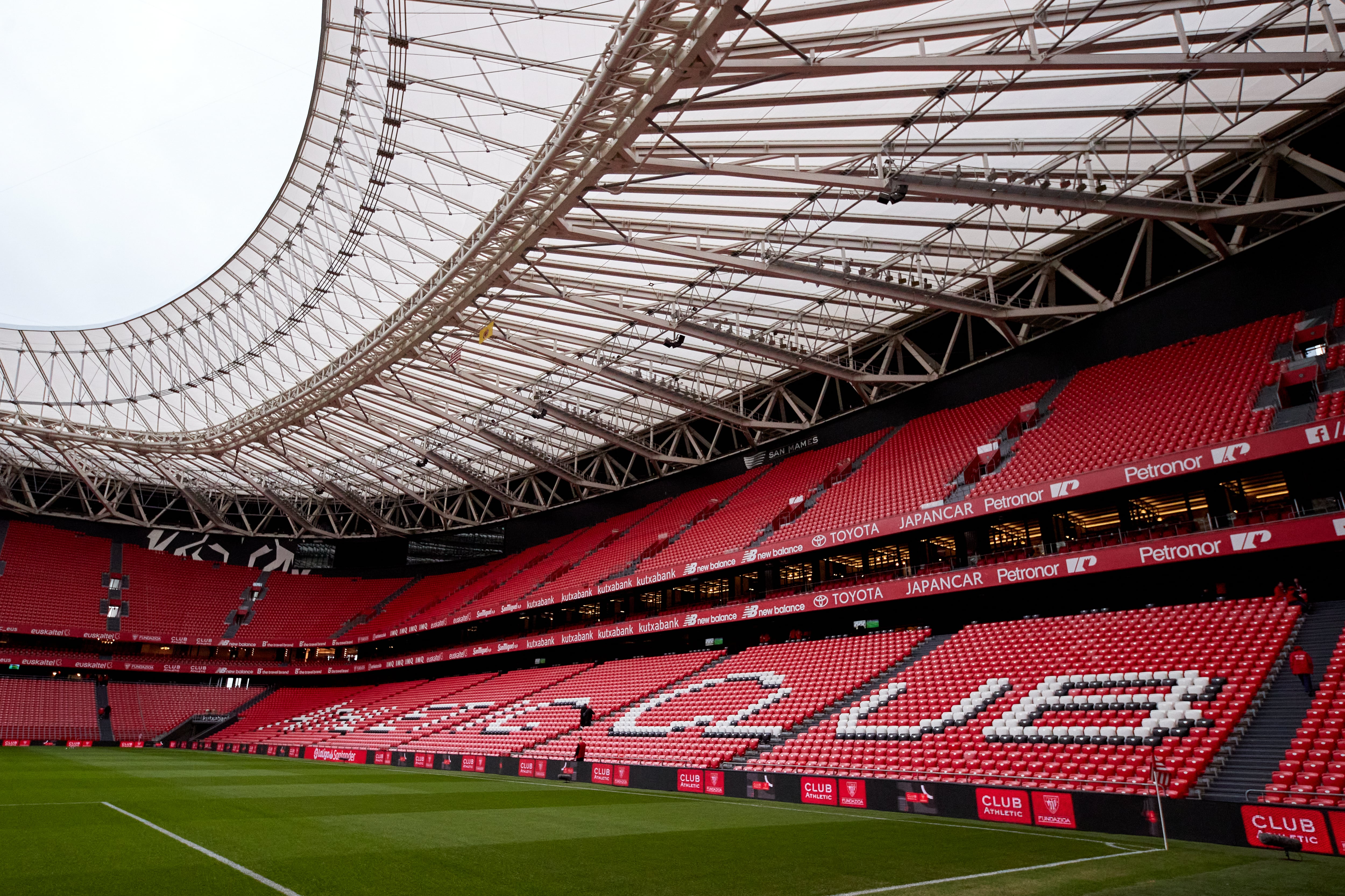 Interior del Estadio San Mamés.