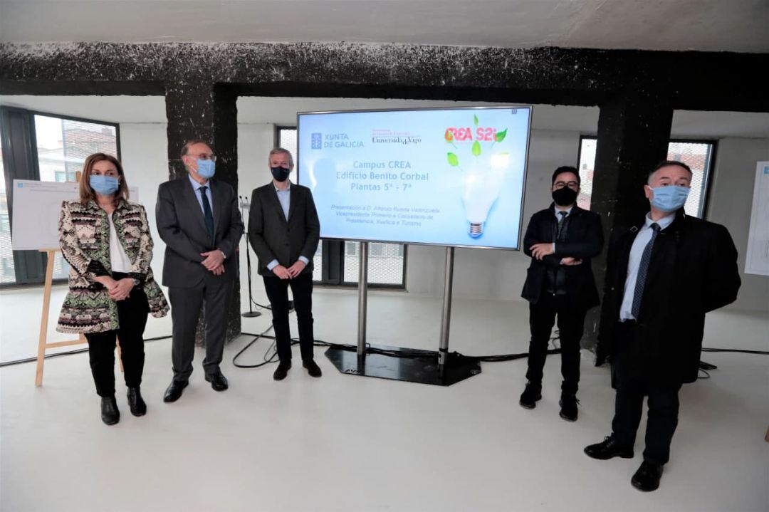 Presentación de los espacios que ocupará la Universidad de vigo campus de Pontevedra en el edificio de la Xunta, en la calle Benito Corbal.