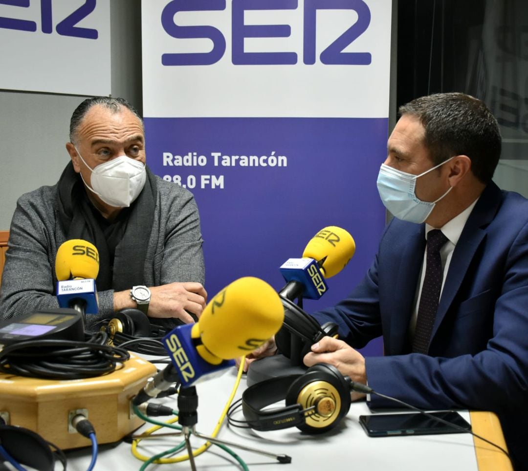 Jose Manuel López Carrizo, alcalde de Tarancón, junto al presidente provincial, Álvaro Martínez Chana