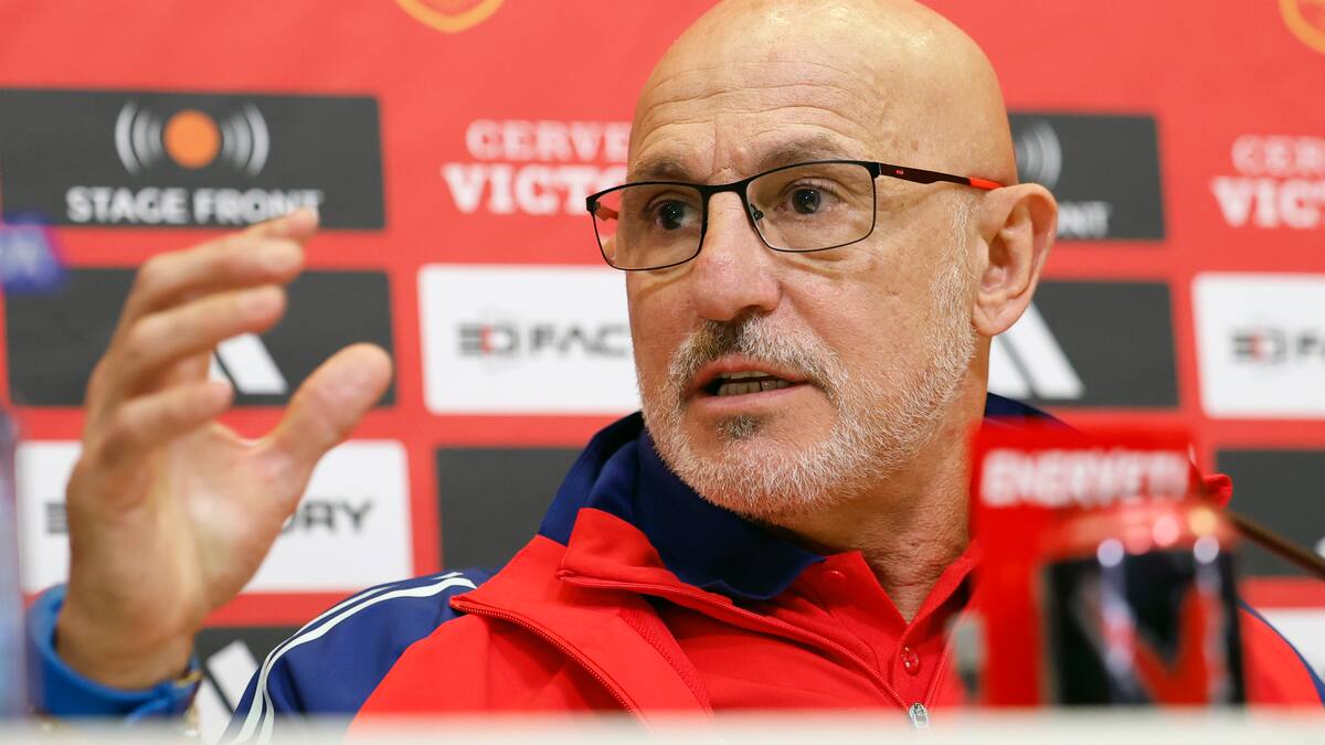 César López, secretario general del club Parla Escuela, repasa el congreso 'Violencia cero en el deporte' de Parla