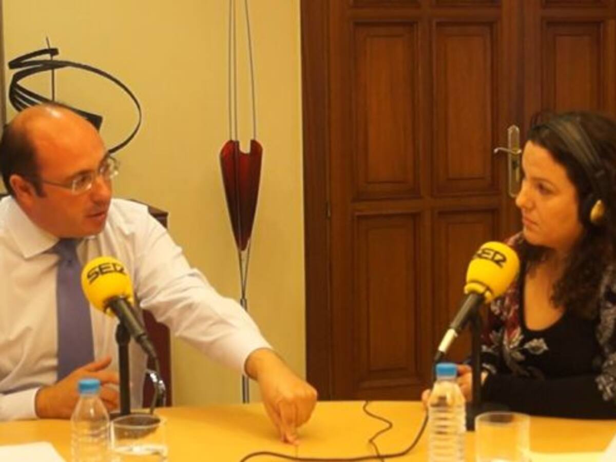 PAS: "A Fina Marín no se le acusa de meter la mano"