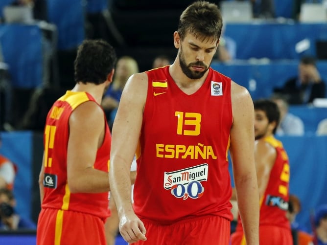 Marc Gasol, cabizbajo tras la derrota ante los helenos.