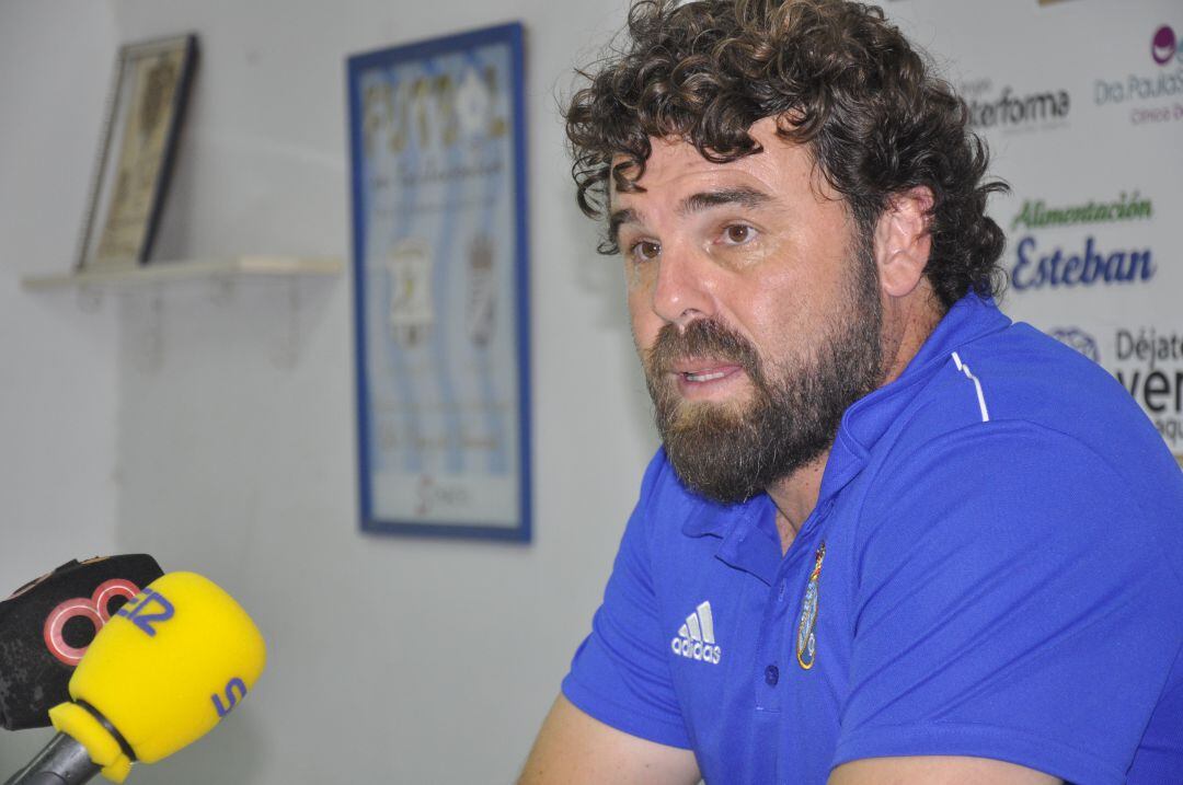 Juan Pedro Ramos durante una rueda de prensa esta temporada