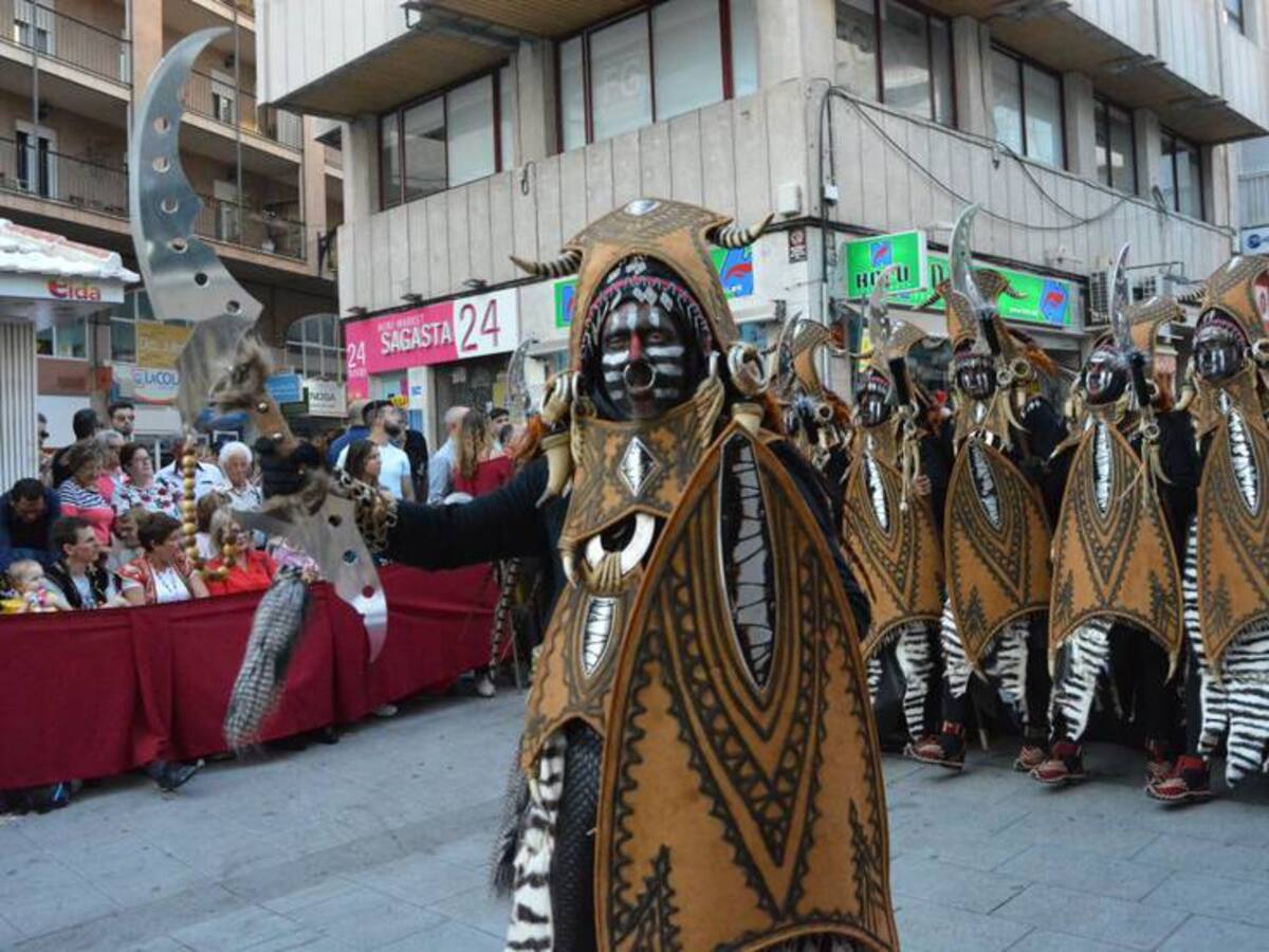 Pepa Prats: "Las fiestas de Villafranqueza y Sant Vicent del Raspeig serán el modelo a seguir para los actos del resto del año"