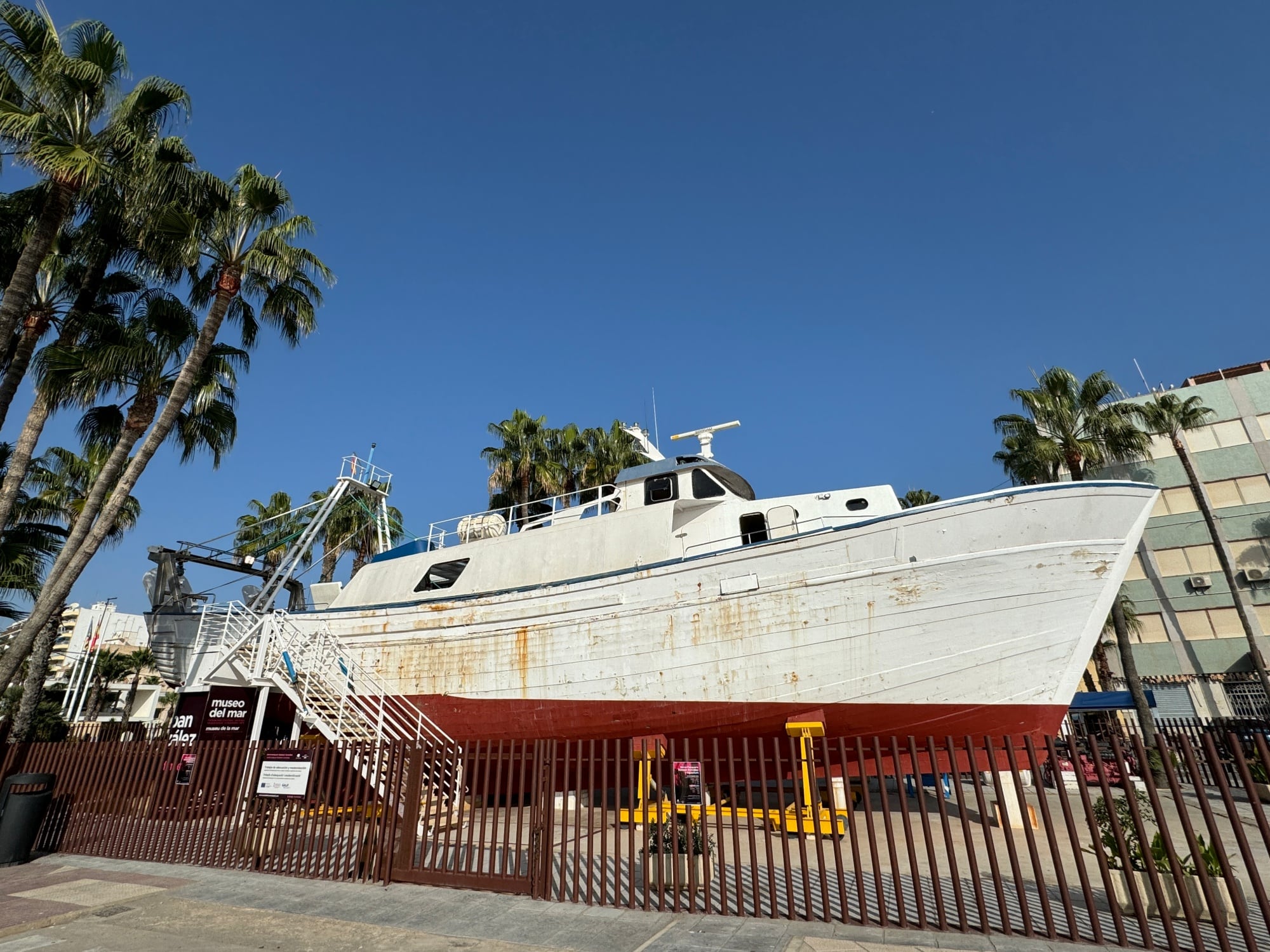 Barco pesquero Esteban González