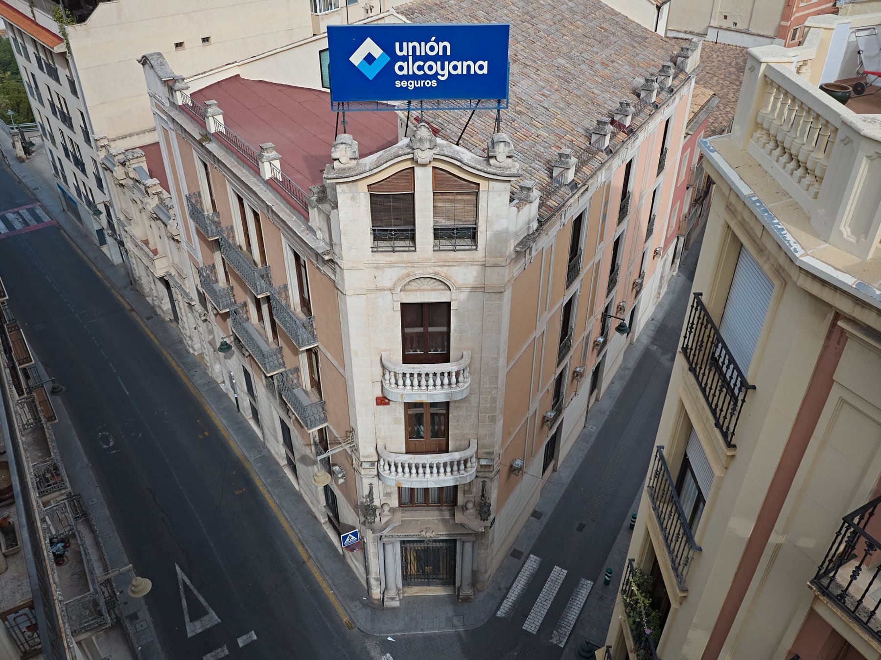 Imagen de la sede de Unión Alcoyana Seguros