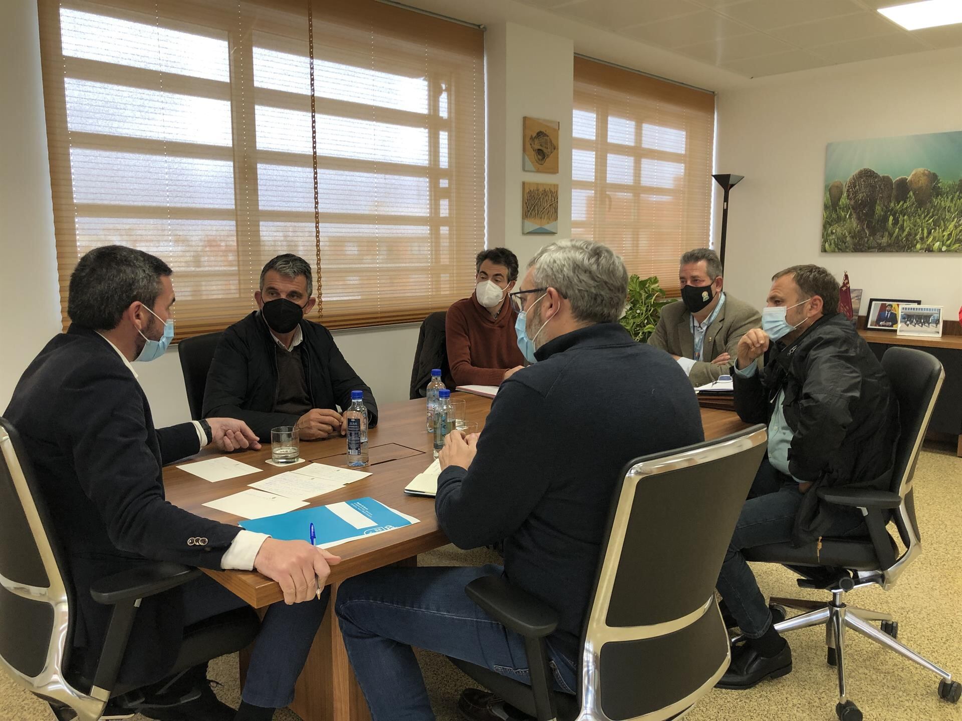 Reunión del consejero Antonio Luengo con representantes de organizaciones agrarias para adoptar decisiones que permitan al sector agrario hacer frente a las amenazas derivadas de la invasión de Ucrania