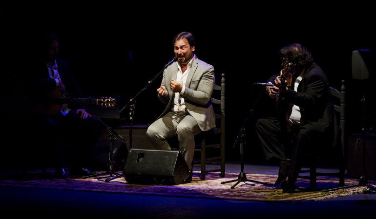 José Valencia durante su actuación este domingo en el Lope de Vega