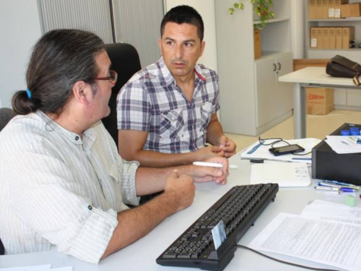 El programa de becas municipal empleará a 20 jóvenes