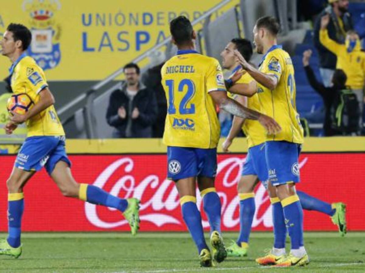 Las Palmas se luce ante un Valencia que desconectó