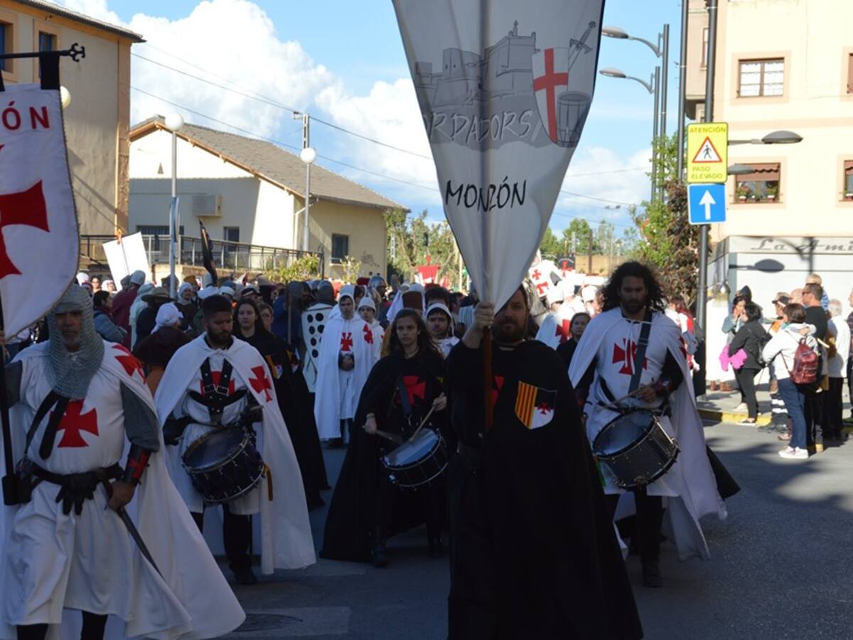 Monzón organiza un taller de trajes medievales
