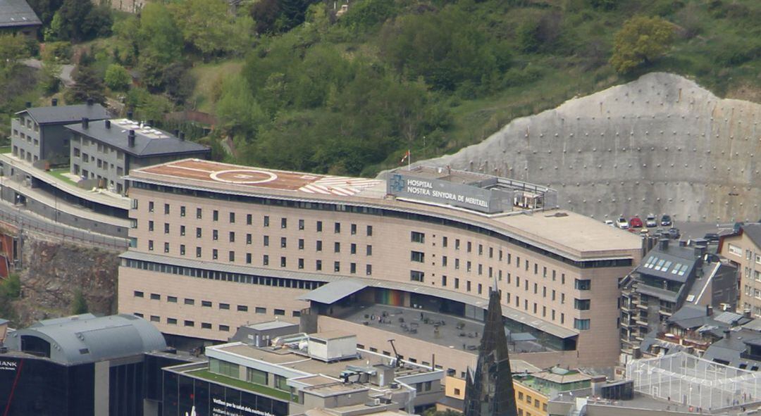 Hi ha 14 persones a planta i cinc més a la Unitat de Cures Intensives, on quatre resten encara amb ventilació mecànica