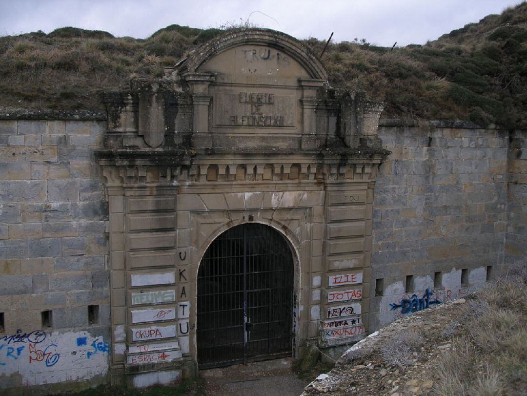 Fachada del fuerte de San Cristóbal