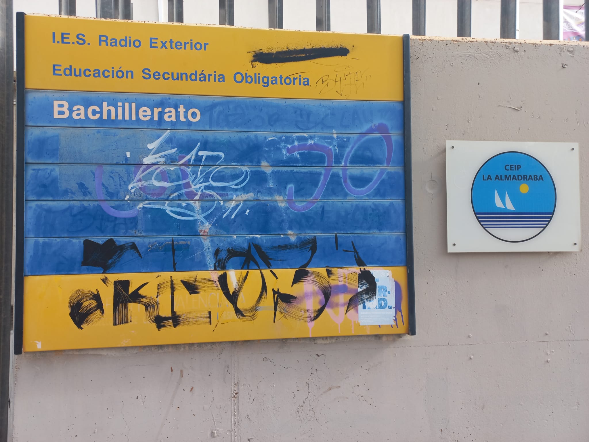 El IES Radio Exterior comparte instalaciones con el CEIP La Almadraba de Alicante desde hace más de una década