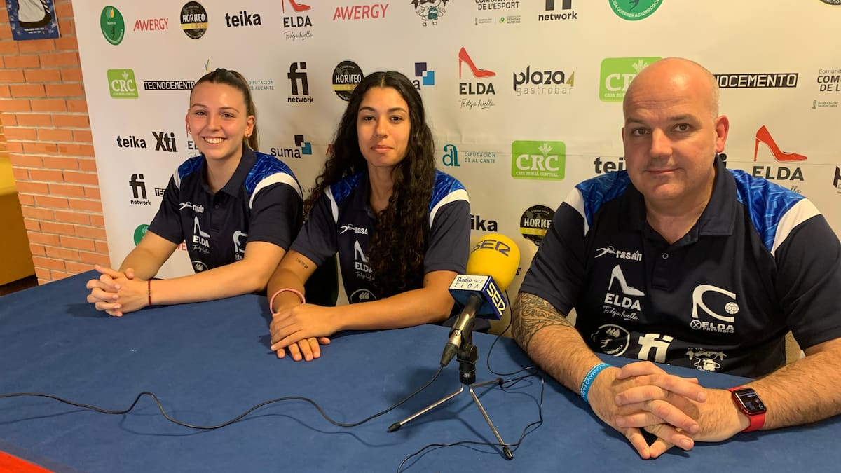 Sofía Rivadeneira y Fernanda de Lima, jugadoras del Elda Prestigio, acaban de regresar de los Juegos Panamericanos