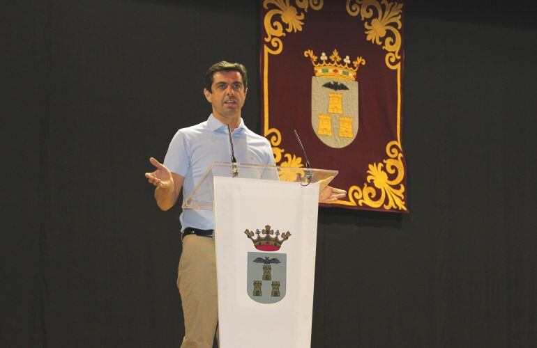 Javier Cuenca durante la presentación de la Administración Electrónica.