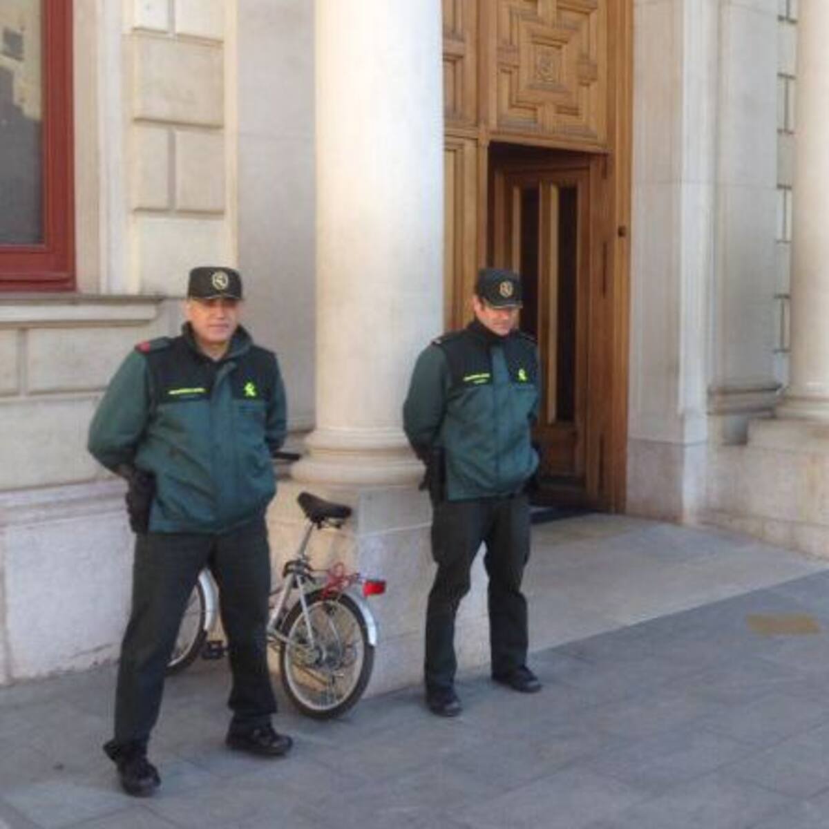 La Guardia Civil entra en el ayuntamiento de Reus