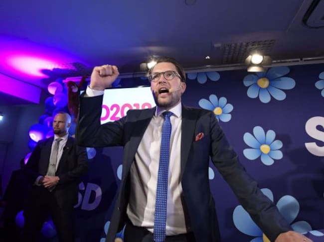 Jimmie Akesson, líder de Sverigedemokraterna, celebra los resultados en un restaurante de Estocolmo