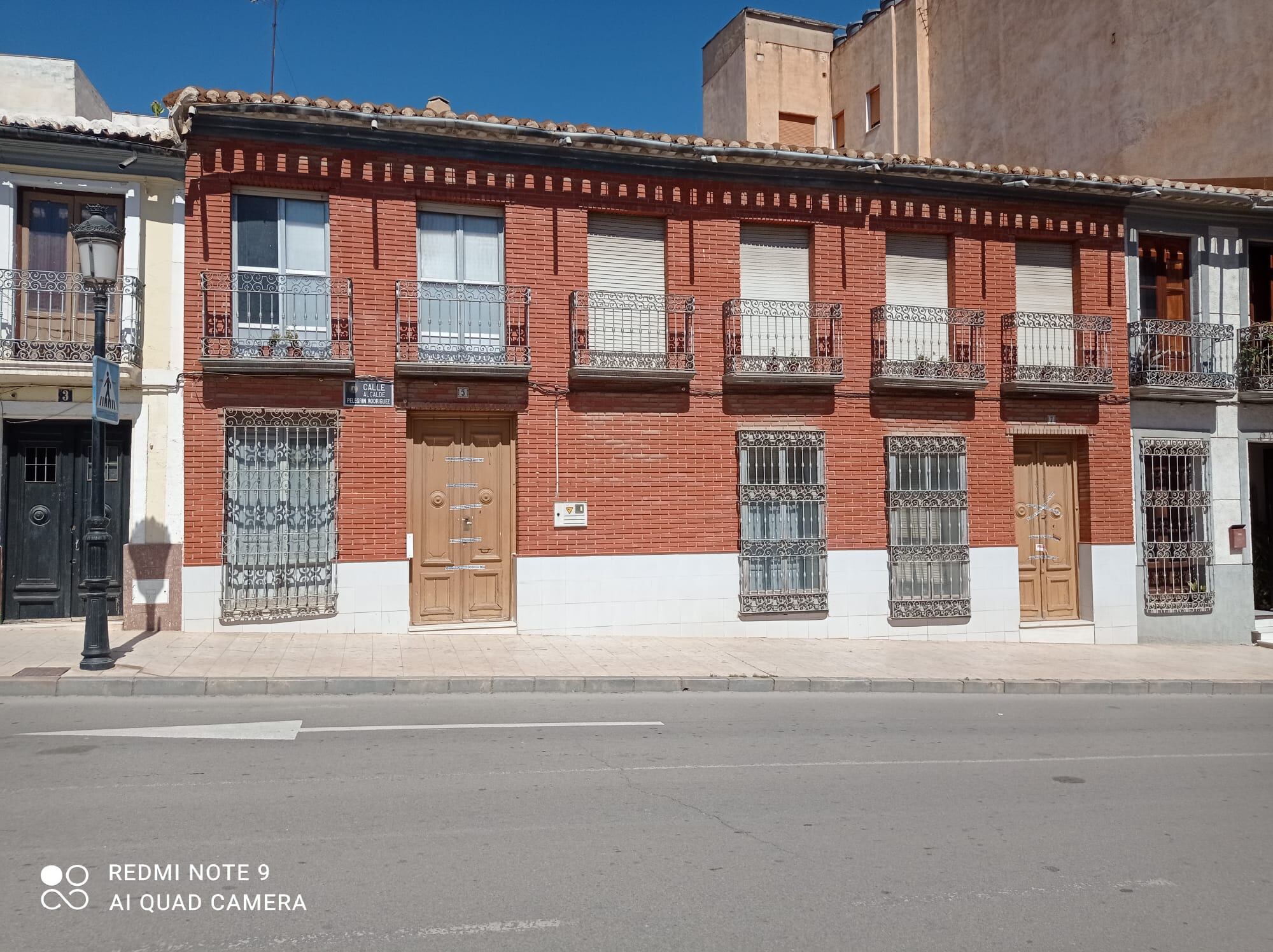 Edificio de la Alcalde Pelegrín Rodríguez de Lorca próxima a la Plaza de la Estrella