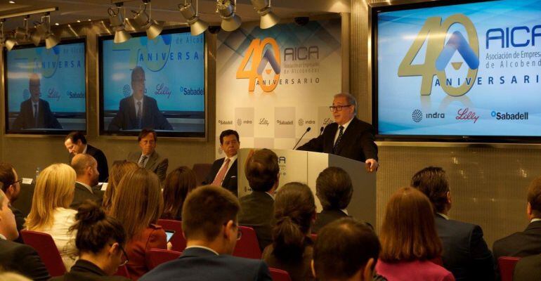 El presidente de AICA, Javier Beitia en el acto del 40 aniversario de la asociación empresarial