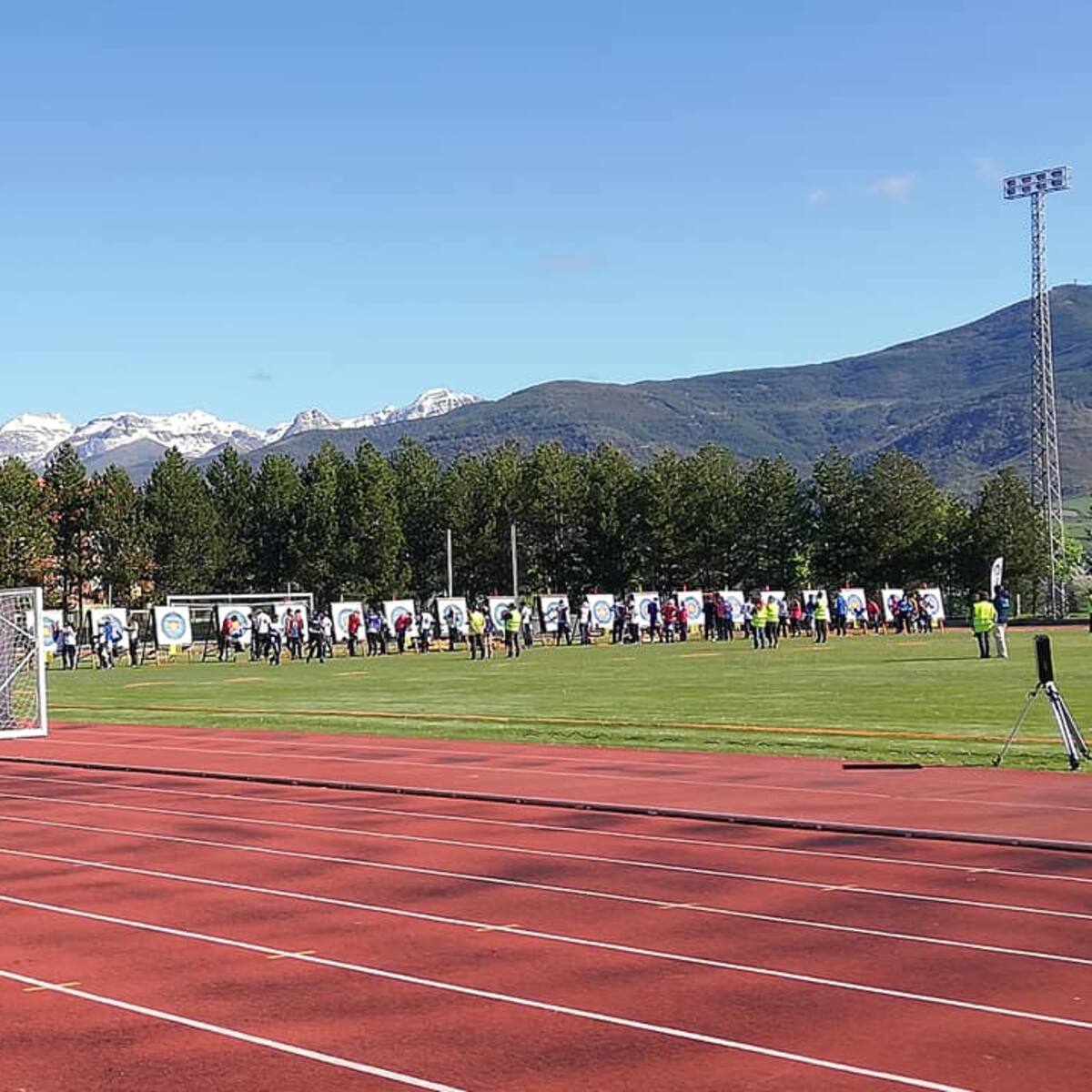 El Gran Premio Sabiñánigo-Pirineos pleno en la diana