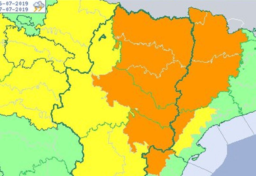 La mitad de Aragón en alerta naranja por fuertes tormentas durante este viernes. 