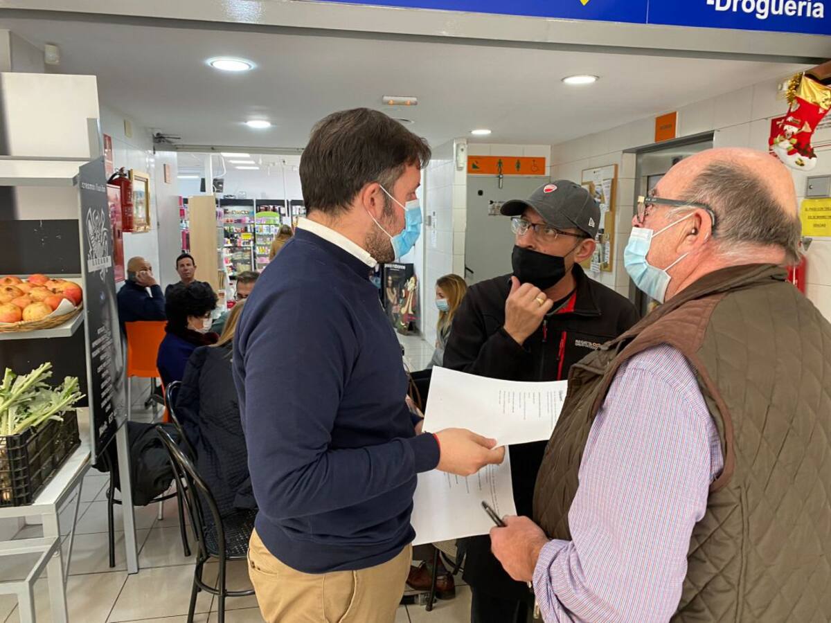 El PP propone un convenio de colaboración con los placeros del Mercado de San José