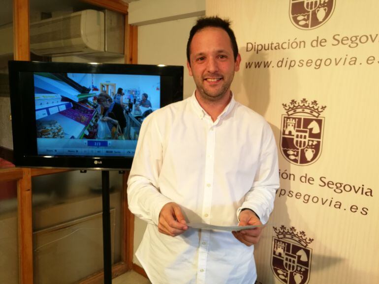 Alberto Serna portavoz del PSOE en la Diputación durante la presentación de las mociones de su grupo para el próximo pleno provincial