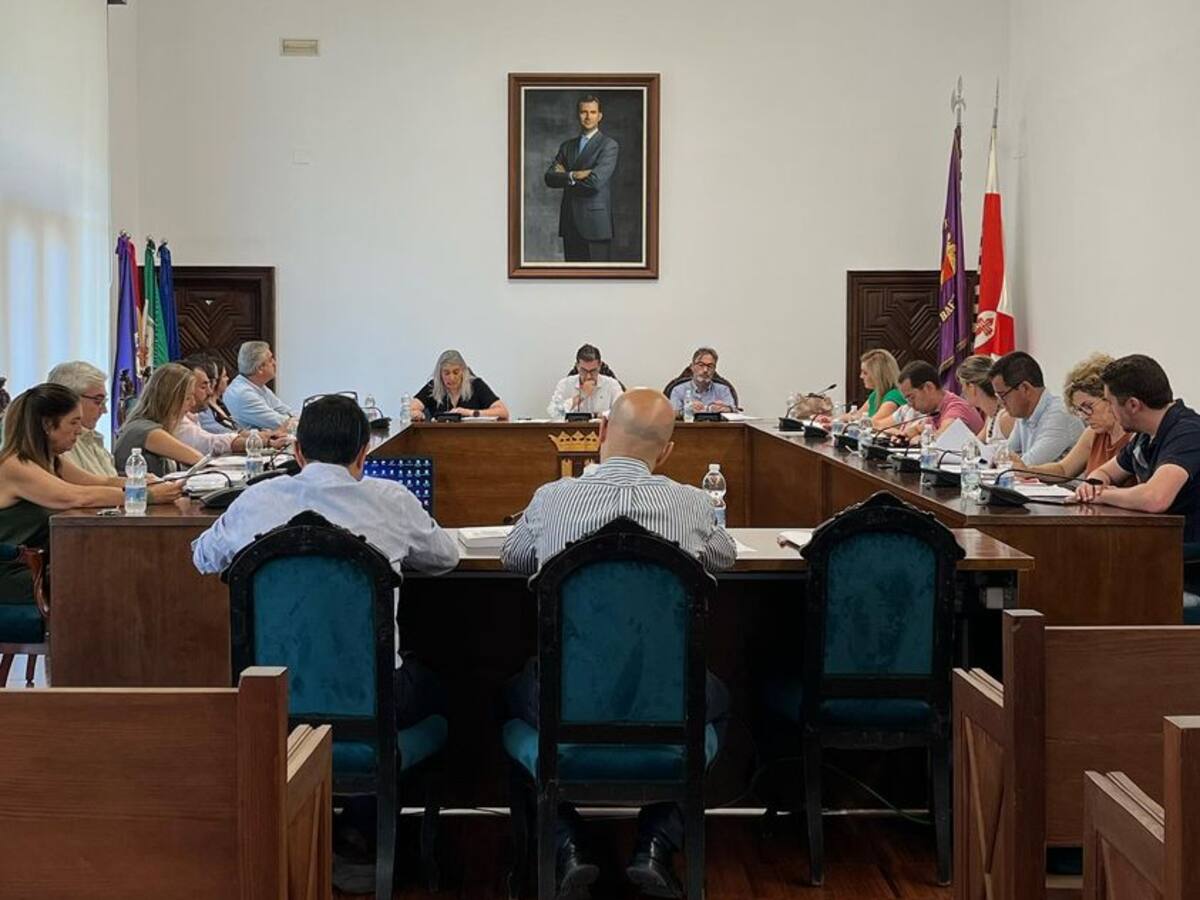 El PSOE justifica el gasto en Festejos a los contratos de las ferias de Baeza y las pedanías