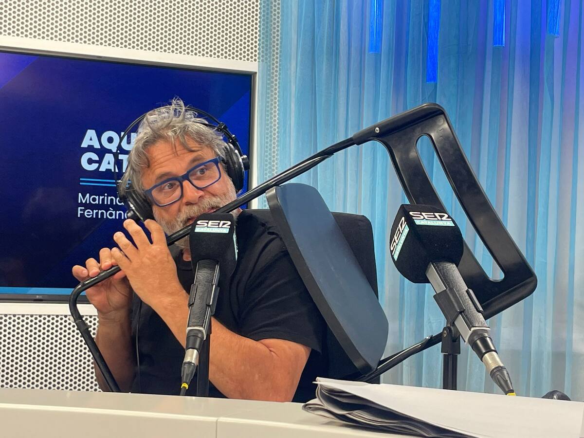 El músico detrás de la silla-flauta que tocó Amaia en el Tiny Desk: "Al principio dije que no"